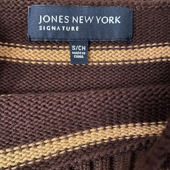 Jones New York Women's Sweater Roll Up Button Boat Brown Stripe Size Small. NWT - Picture 3 of 14